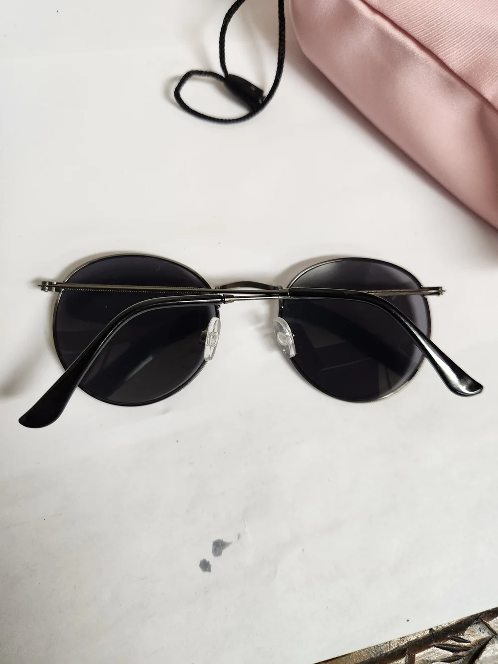 Polaroid Men's Round Sunglasses - Black Frame, Dark Gray Lenses